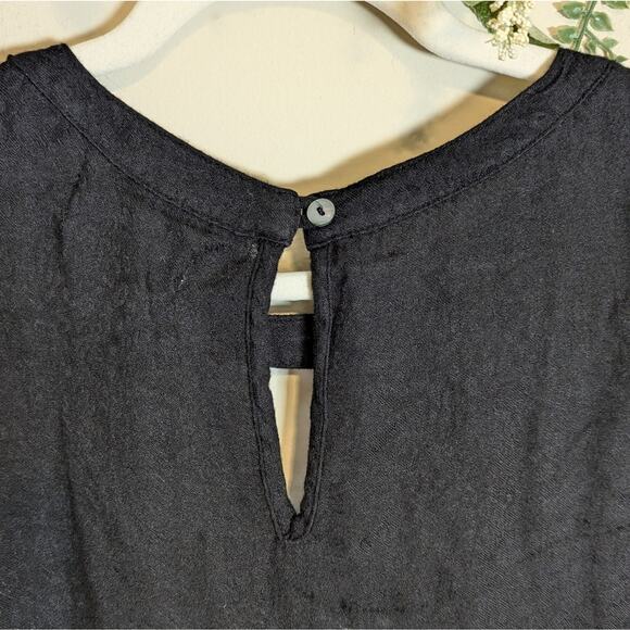 Velvet by Graham and Spencer Black Leopard Surplice Flowy Boho Blouse - Picture 9 of 11